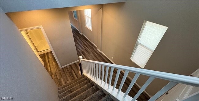 Building Photo - 6387 Ashland Crst St