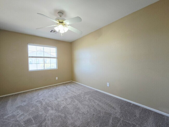 Building Photo - ACCEPTS SECTION 8 - BEAUTIFUL MUST SEE 3BD/2BA IN SOUTHWEST