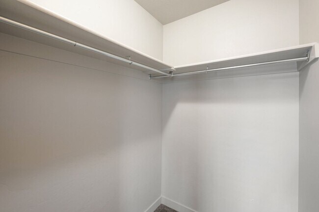 Building Photo - Awesome 2 Story Townhome in Vineyard w/ attached 2 car garage!