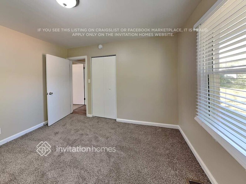 Building Photo - 277 Rocking Hill Dr SW