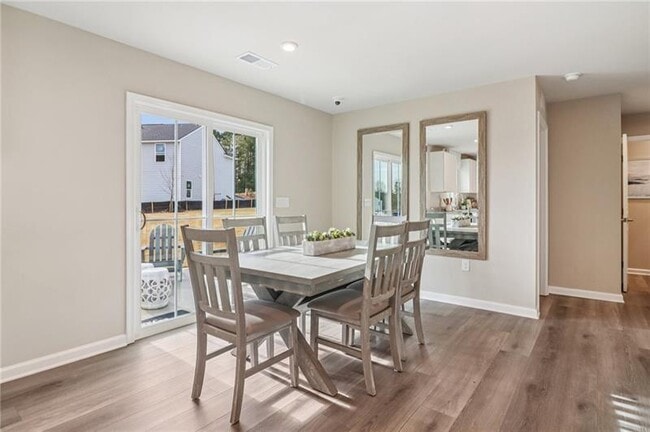 Building Photo - 6644 Red Oak Wy