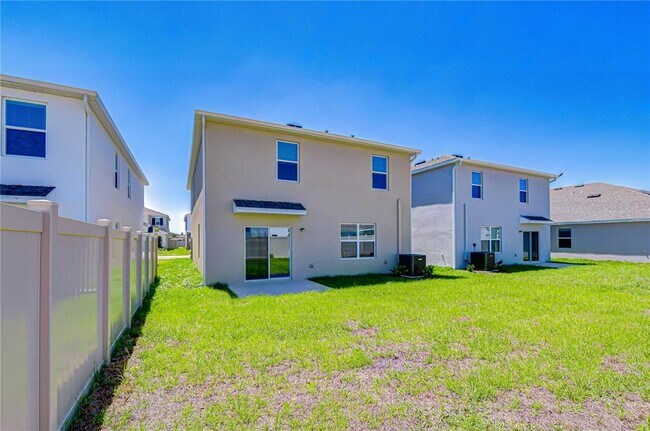 Building Photo - 32463 Weathered Oak Dr