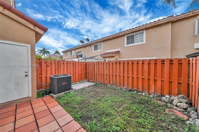 Building Photo - 14325 SW 57th Ln