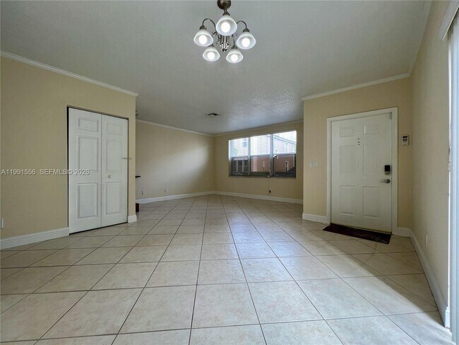 Building Photo - 10560 NW 57th Ct