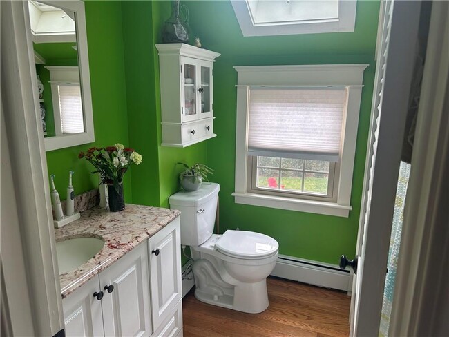 Building Photo - 7 Boulevard E