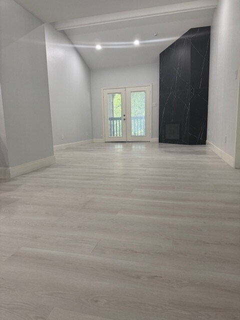 Building Photo - 11711 Memorial Mews St