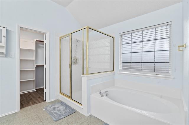 Building Photo - 316 Leameadow Dr