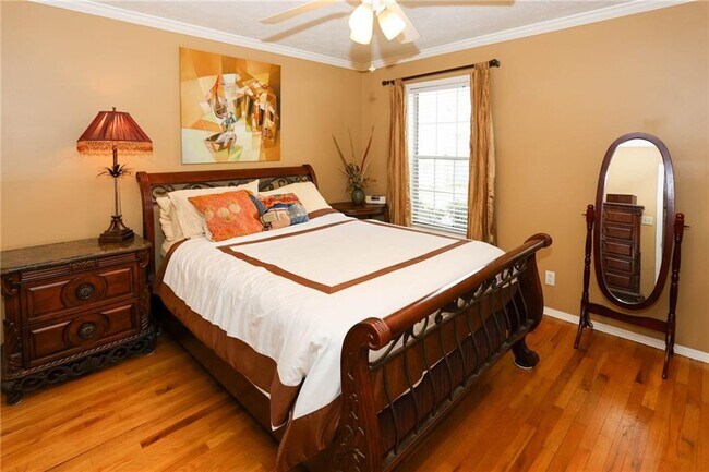 Building Photo - 402 Olde Mill Ln
