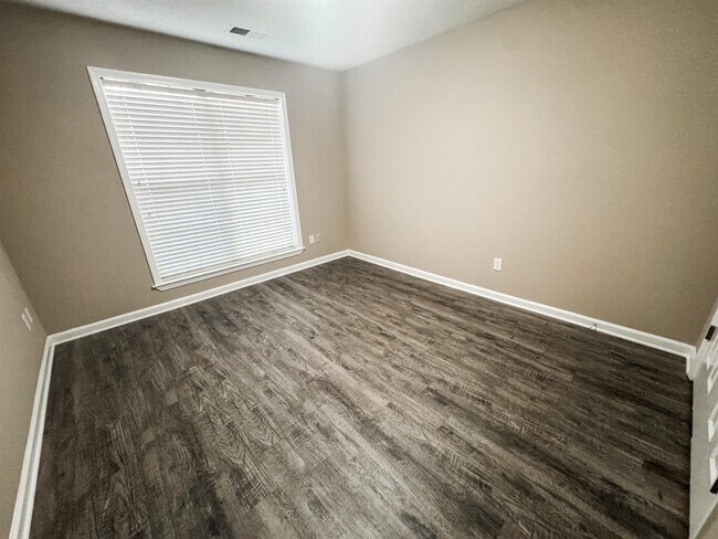 Building Photo - 2598 Plum Creek Dr