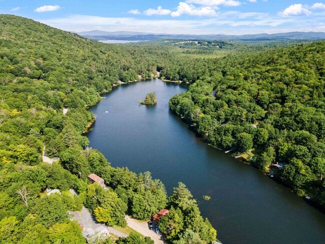 Building Photo - 25 Hilltop Dr