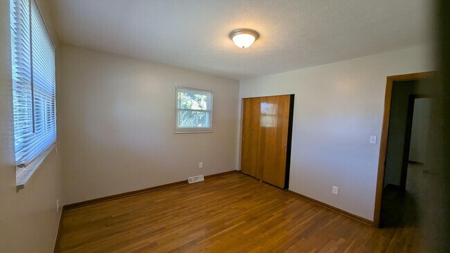 Building Photo - 3713 Arnelle Rd