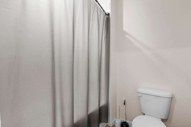 Building Photo - 6455 NW Castlebrook Ave