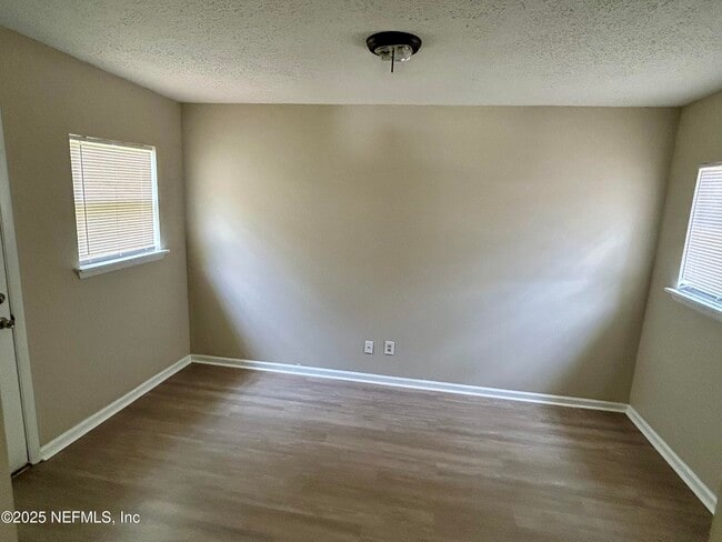Building Photo - 6863 Cinderella Rd