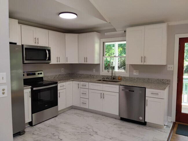 Building Photo - 4331 NC-24