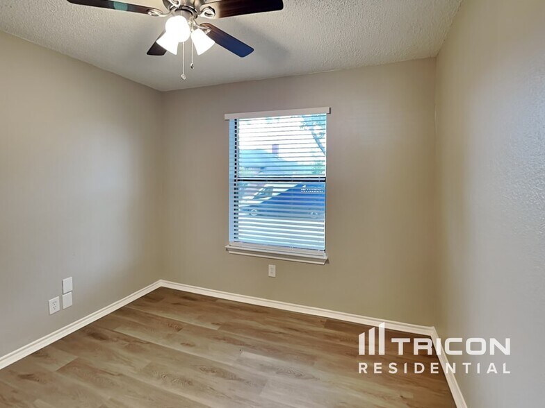 Building Photo - 815 Witherspoon Ct