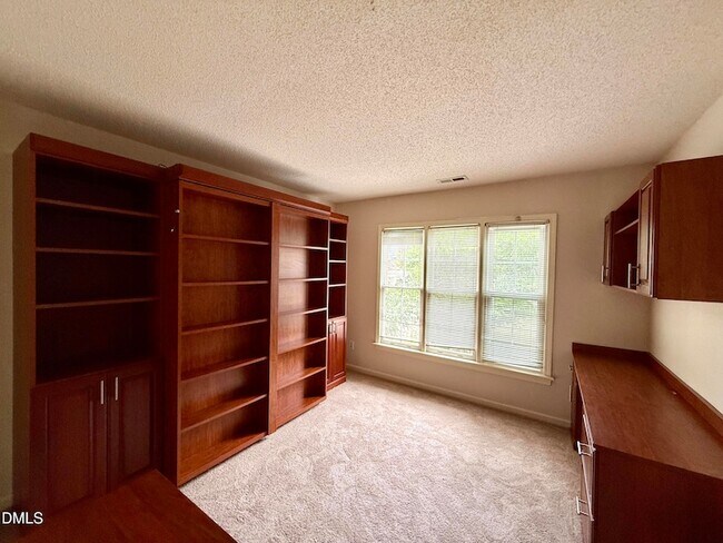 Building Photo - 110 Palmer Meadow Ct