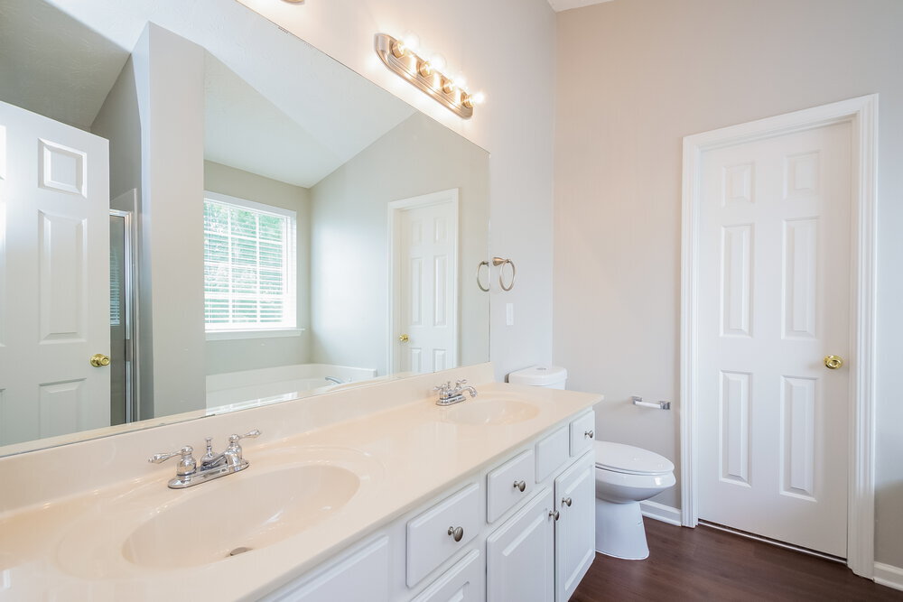 Building Photo - 241 Weatherstone Pointe Dr