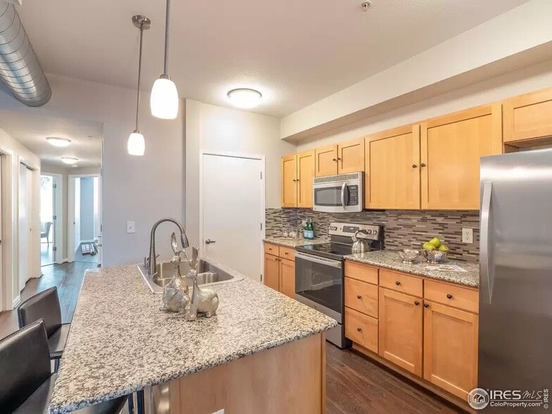 Upgraded kitchen - 2850 E College Ave