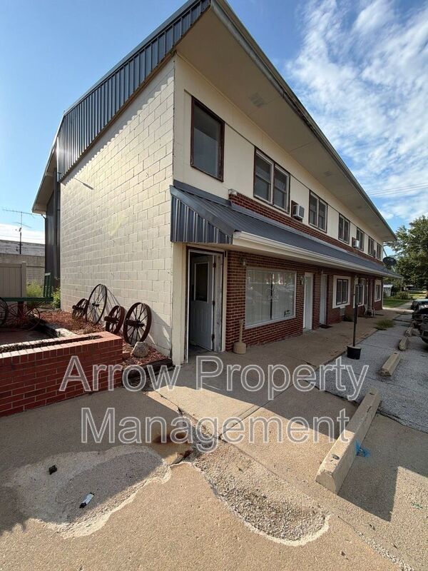 Building Photo - 141 N 4th St