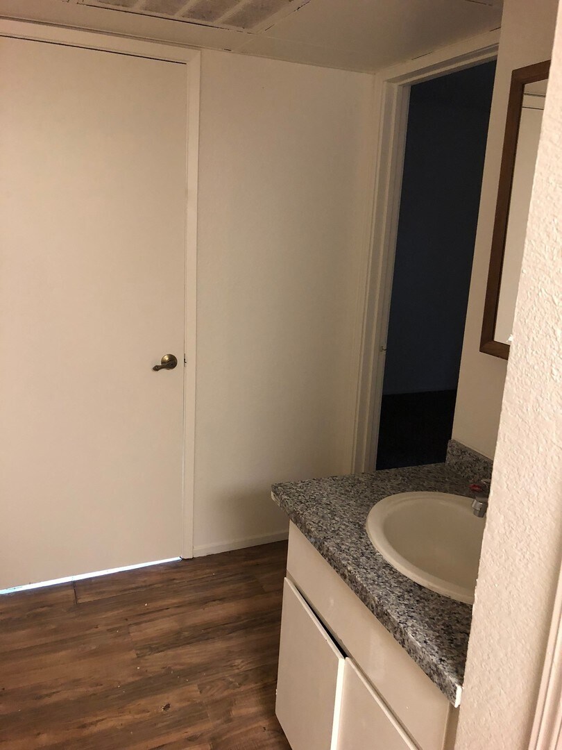 Building Photo - 14th Street