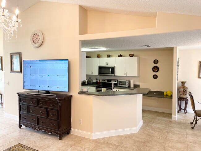 Building Photo - 35 Postman Ln