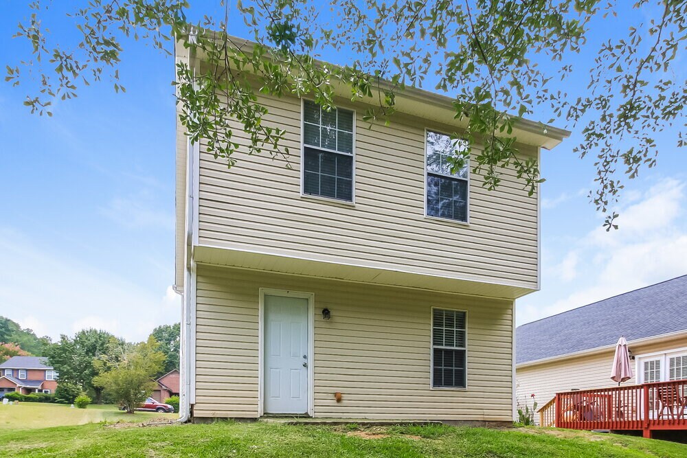 Building Photo - 1660 Riverchase Cir NE