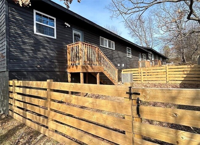 Building Photo - 1840 Kaywood Ln