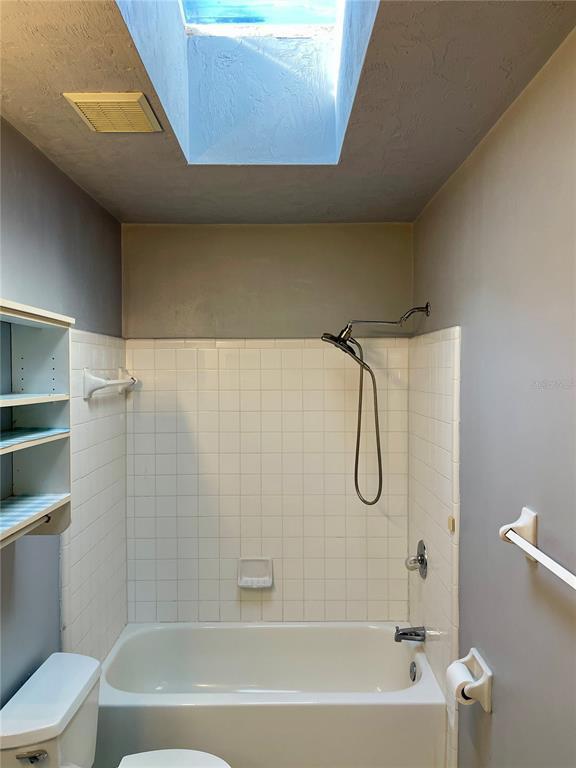 Building Photo - 2915 SW 38th Pl
