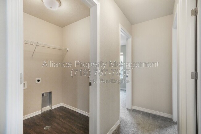 Building Photo - 7851 Lathrop Vw