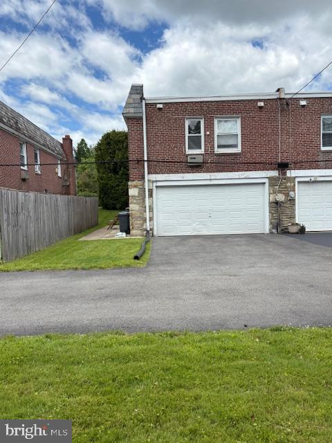 Building Photo - 587 Wanamaker Rd