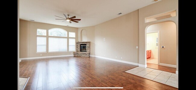 Building Photo - 846 Miraggio Dr