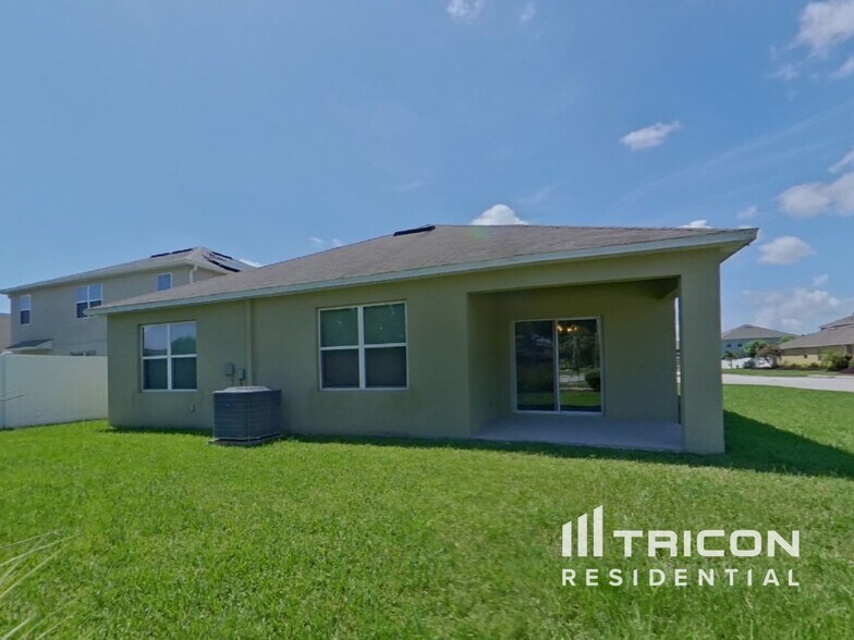 Building Photo - 16121 Yelloweyed Dr