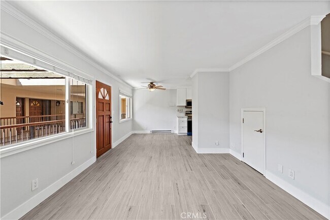 Building Photo - 2037 S Coast Hwy