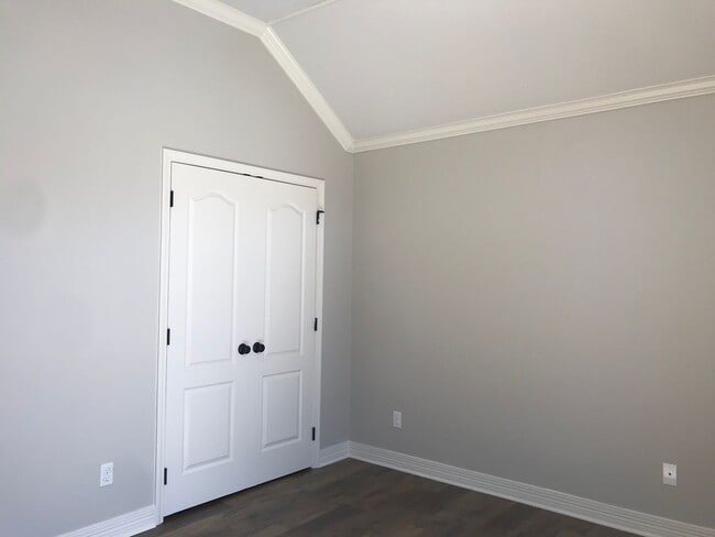 Building Photo - KINGS POINT-GATED COMMUNITY NEAR LSUS COLLEGE