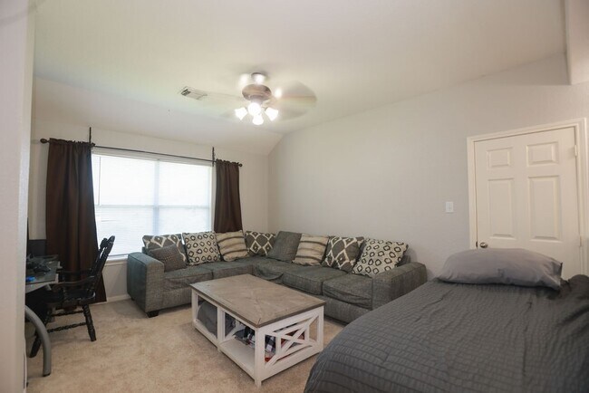 Building Photo - 7822 Ravens Point Dr