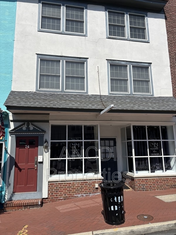 Primary Photo - 74-76 High Street - 2