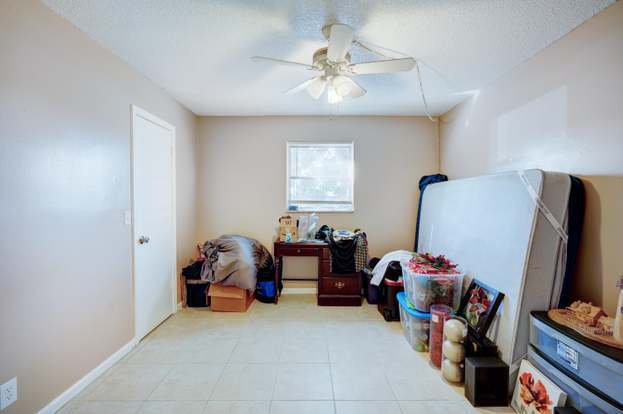 Building Photo - 8867 Sunset Dr