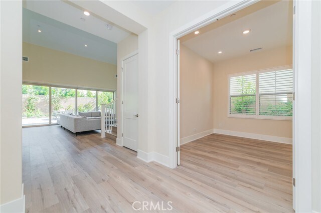 Building Photo - 58 Longchamp