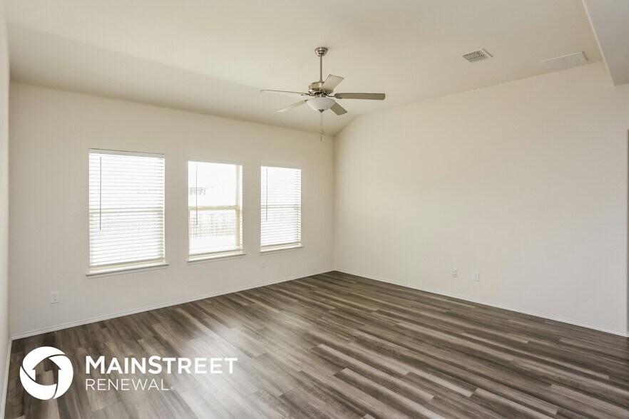 Building Photo - 8908 Finn Ln