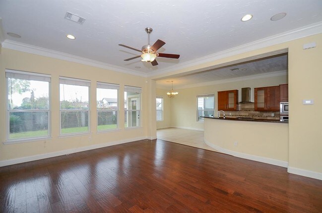 Building Photo - 1493 Silverado Dr
