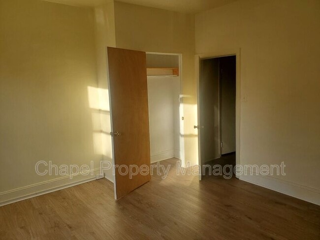 Building Photo - 517 N Wanamaker St