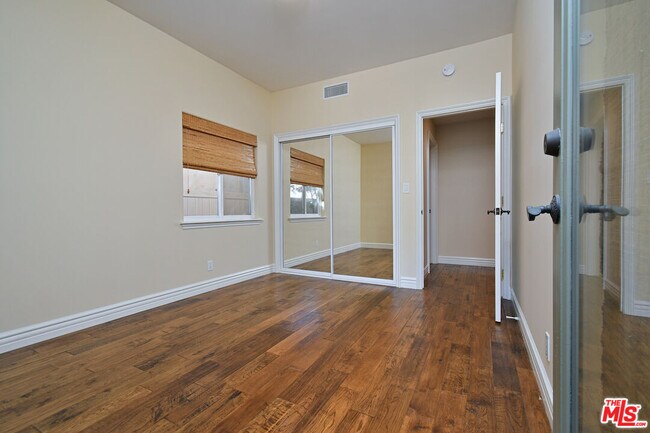 Building Photo - 12207 Cantura St
