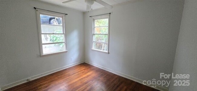 Building Photo - 508 Arlington Cir NW