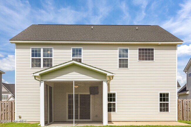 Building Photo - 541 Transom Wy