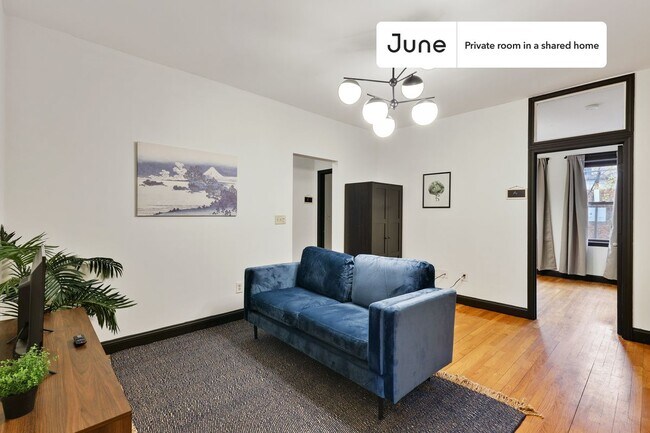 Building Photo - Room in Shared 4 bed/2.5 bath home