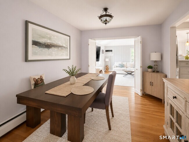Building Photo - 4 Cranbury Woods Rd