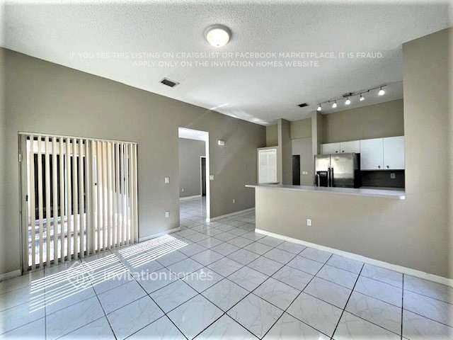 Building Photo - 8153 SW 163rd Ave