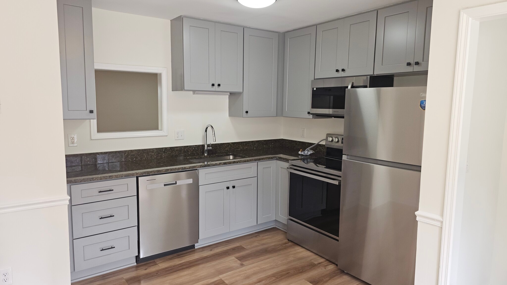 Building Photo - 1869 Patterson Ct