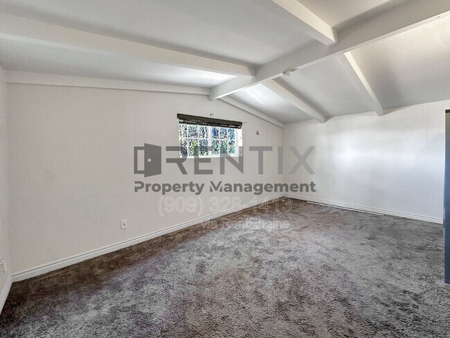 Building Photo - 938 W Berkeley Ct
