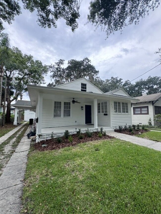 Building Photo - 3/2 single family home in Historic Eola Heights district!